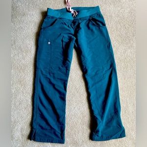Figs kade cargo scrub pants